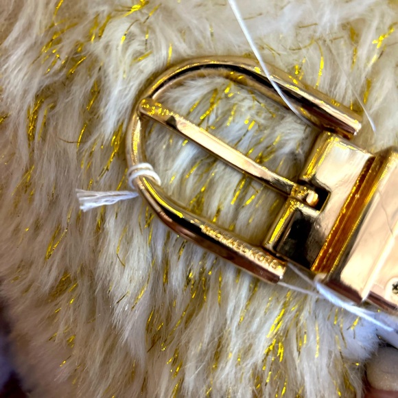 Michael Kors reversible belt, tan one sauce, cream other side NWT - Picture 6 of 9